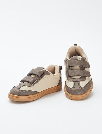 Sneakers tricolori a strappo