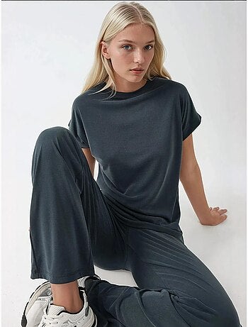 Soft touch basic t-shirt hiccup