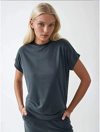 Soft touch basic t-shirt hiccup