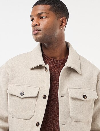 Sovracamicia con 2 tasche a patta abbottonate sul petto