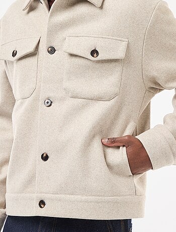 Sovracamicia con 2 tasche a patta abbottonate sul petto