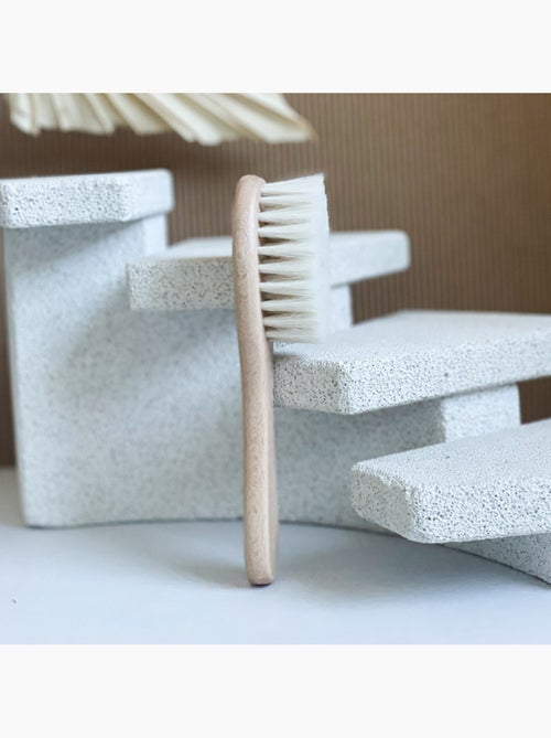 Spazzola capelli bebè setole di capra manico legno - Kiabi Spazzola capelli bebè setole di capra manico legno - Kiabi