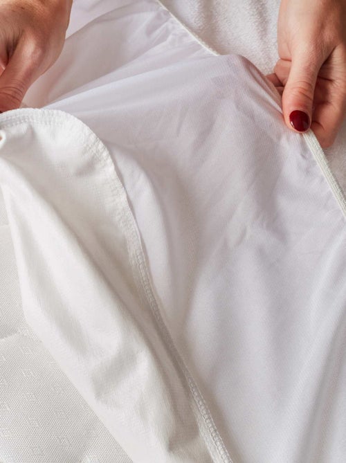 Speciale coprimaterasso antiacaro per il co-sleeping - Kiabi Speciale coprimaterasso antiacaro per il co-sleeping - Kiabi