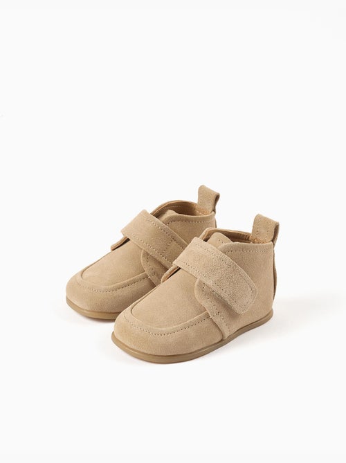 Stivaletti alla caviglia barefoot in suede con chiusura a strappo - Kiabi