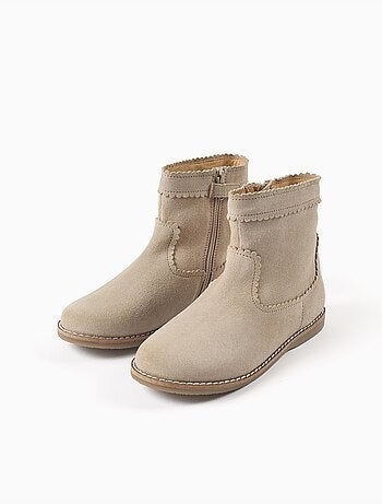 Stivaletti alla caviglia in suede con effetto smerlato