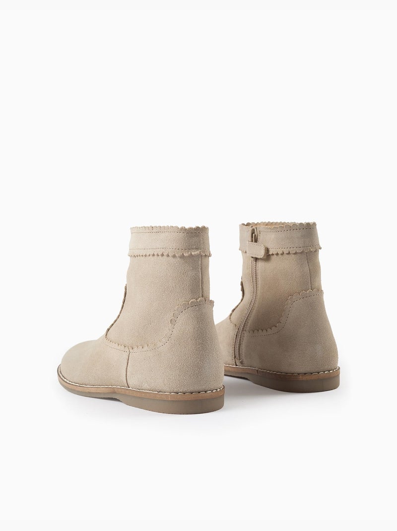Stivaletti alla caviglia in suede con effetto smerlato Beige chiaro - Kiabi