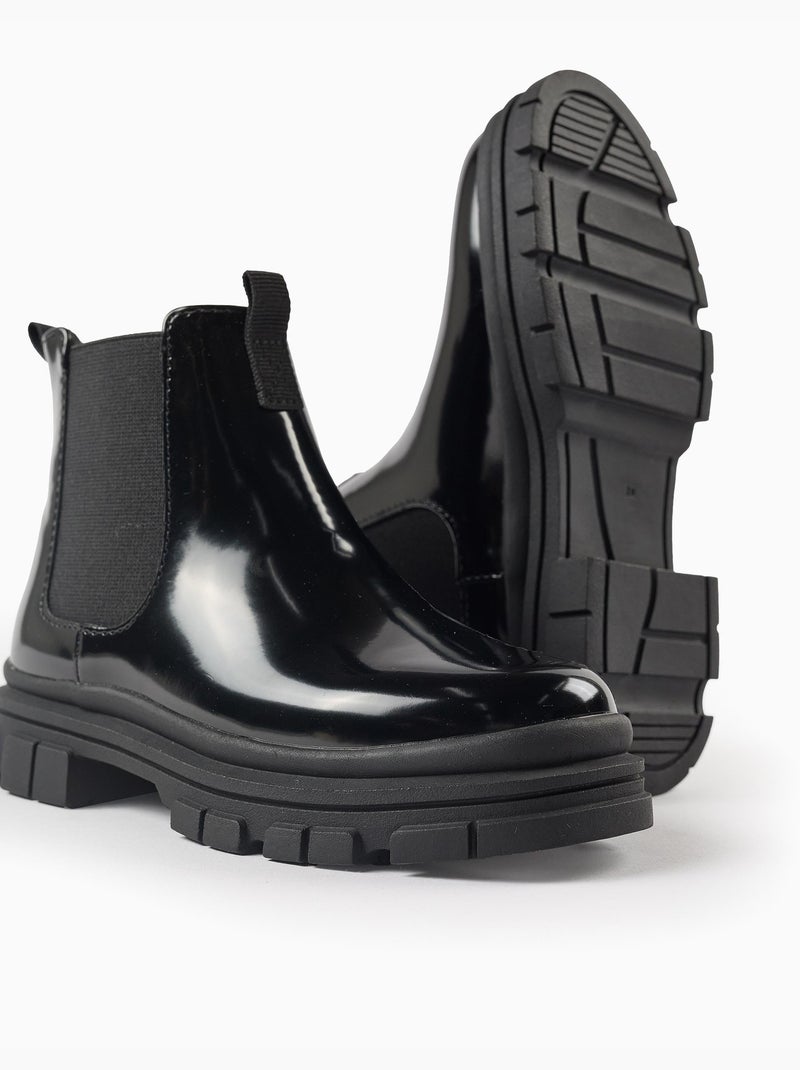 Stivaletti chelsea in vernice con suola antiscivolo Nero Nero - Kiabi