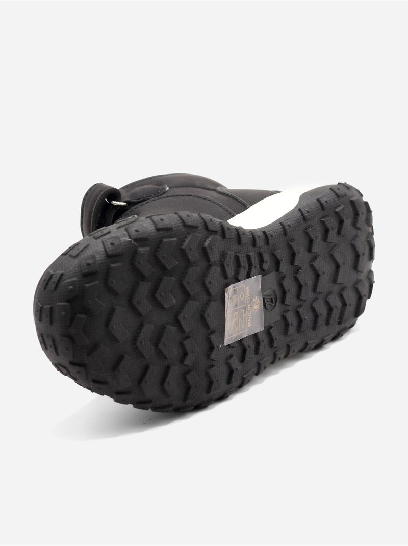 Stivaletti con chiusura a velcro Nero - Kiabi
