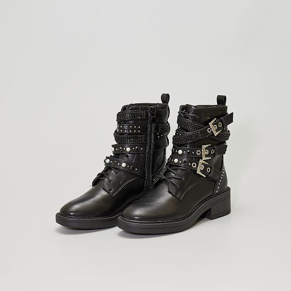 stivaletti con borchie e strass