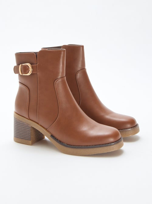 Stivaletti con cinturini e fibbie dorate - Kiabi