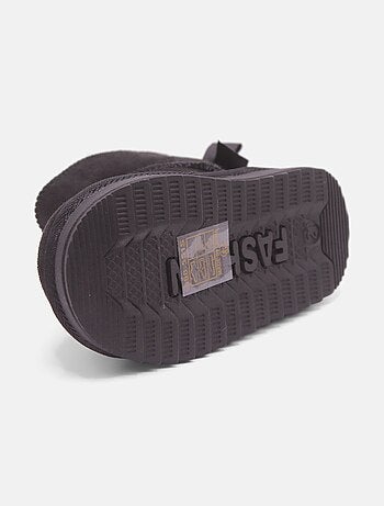 Stivaletti con fiocchi