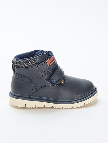 Stivaletti con velcro e interno caldo