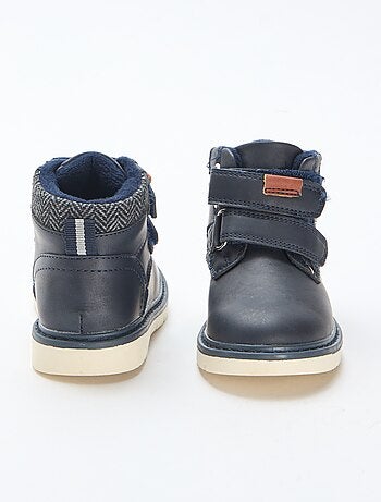 Stivaletti con velcro e interno caldo