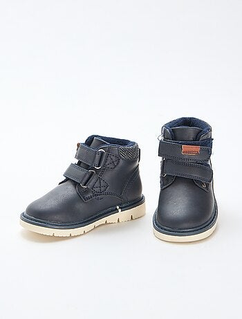 Stivaletti con velcro e interno caldo