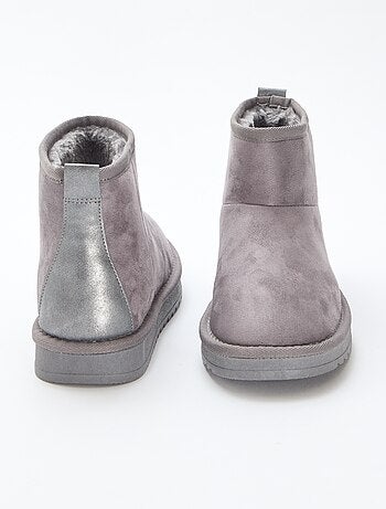 Stivali in simil suede