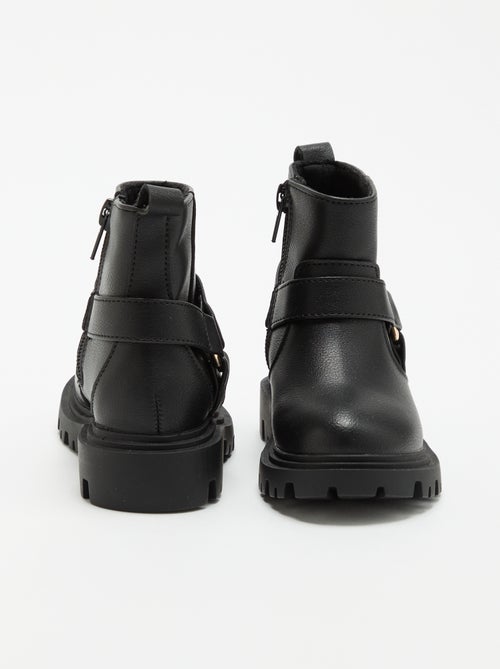 Stivali in similpelle con cinturino stile biker - Kiabi Stivali in similpelle con cinturino stile biker - Kiabi