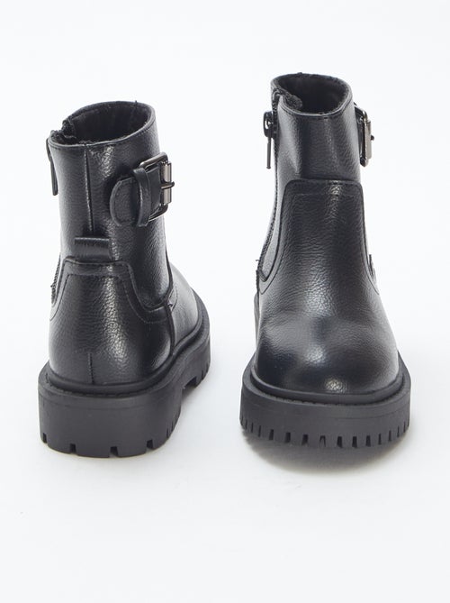 Stivali in similpelle testurizzata con fibbia metallica fantasia - Kiabi