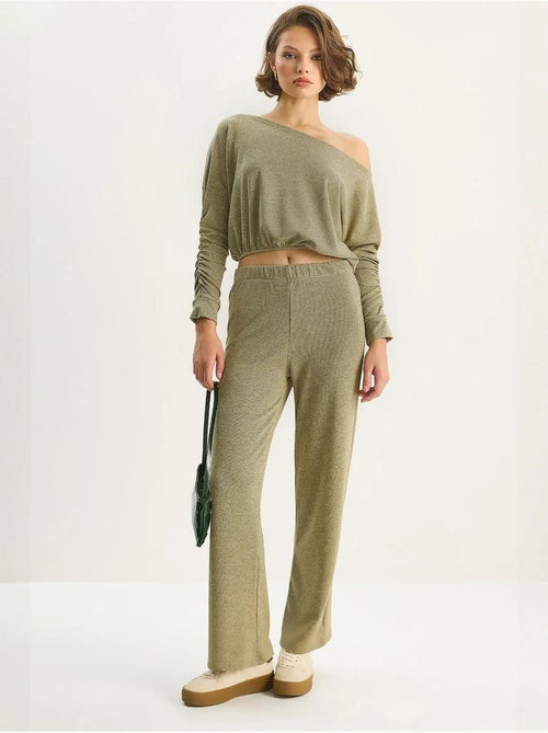 T-shirt - set due pezzi con pantaloni lucci - Kiabi T-shirt - set due pezzi con pantaloni lucci - Kiabi
