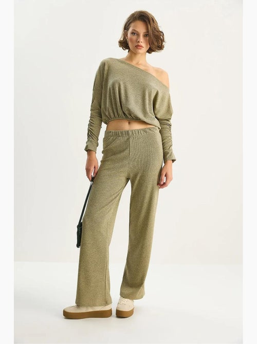 T-shirt - set due pezzi con pantaloni lucci - Kiabi T-shirt - set due pezzi con pantaloni lucci - Kiabi