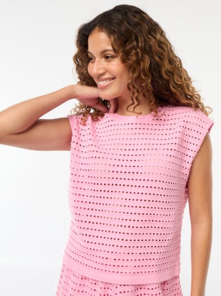 T-shirt a canotta traforata e lavorata all'uncinetto