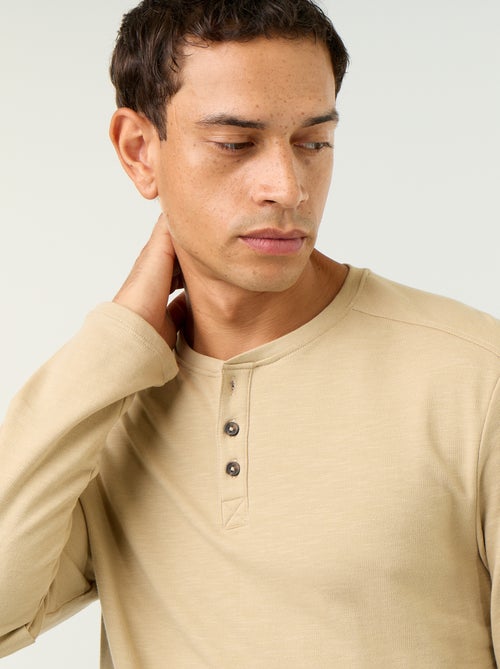 T-shirt a collo tunisino a maniche lunghe - Kiabi T-shirt a collo tunisino a maniche lunghe - Kiabi