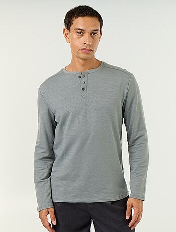 T-shirt a collo tunisino a maniche lunghe