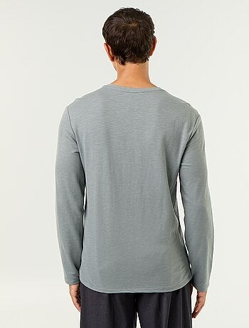 T-shirt a collo tunisino a maniche lunghe