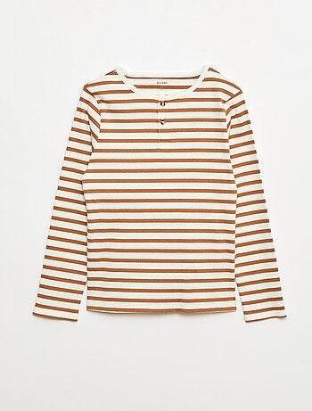 T-shirt a coste a maniche lunghe con collo alla tunisina