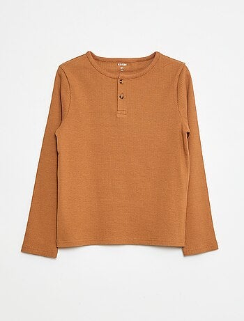 T-shirt a coste a maniche lunghe con collo alla tunisina