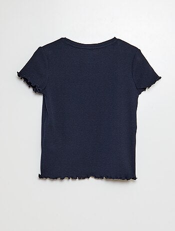 T-shirt a coste bordi ondulati