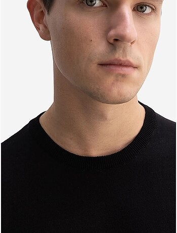 T-shirt a coste tinta unita con girocollo giesto