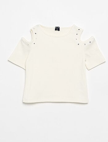 T-shirt a costine con borchie e spalle scoperte