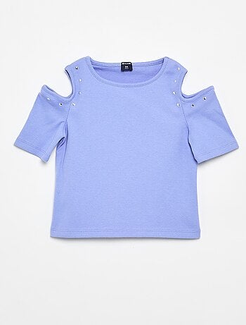 T-shirt a costine con borchie e spalle scoperte