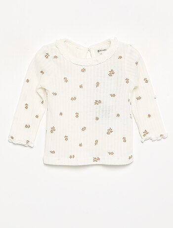T-shirt a costine con collo e maniche a volant