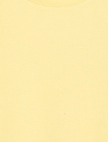 T-shirt a costine con maniche a volant