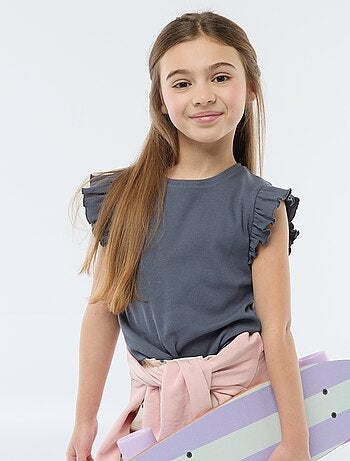 T-shirt a costine con maniche a volant