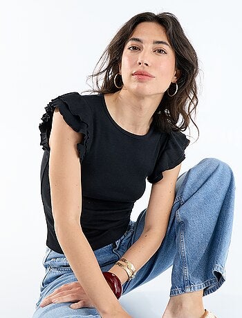 T-shirt a costine con maniche a volant