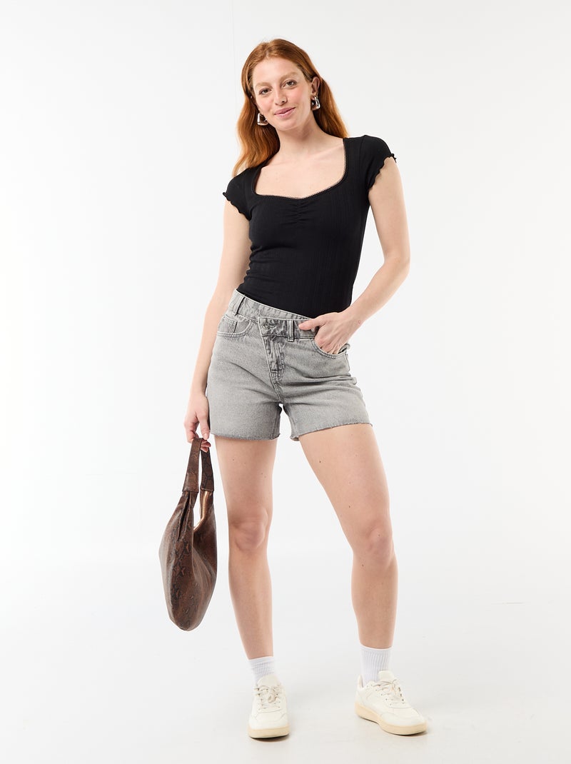 T-shirt a costine con maniche corte e volant Nero - Kiabi