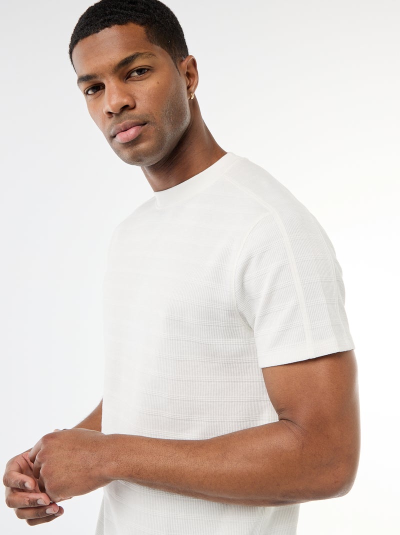 T-shirt a girocollo e maniche corte in tessuto a nido d'ape Bianco - Kiabi
