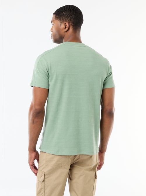 T-shirt a girocollo e maniche corte in tessuto a nido d'ape - Kiabi