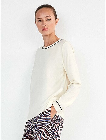 T-shirt a manica lunga con vivaci contrasti