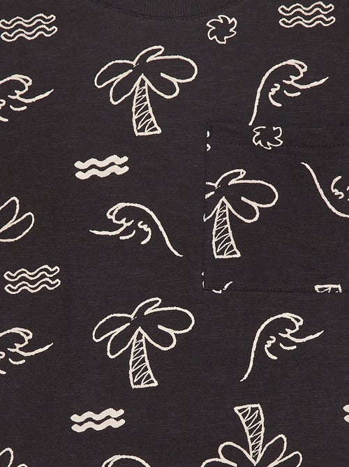 T-shirt a maniche core con taschino sul petto e stampe - Kiabi