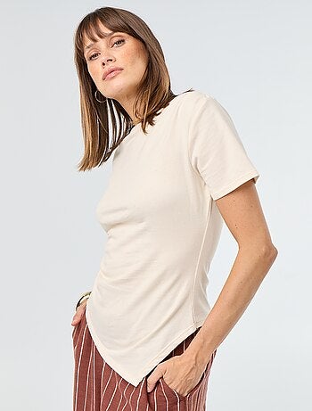 T-shirt a maniche corte asimmetrica