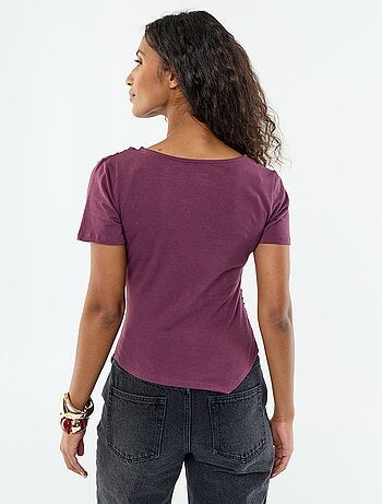 T-shirt a maniche corte asimmetrica