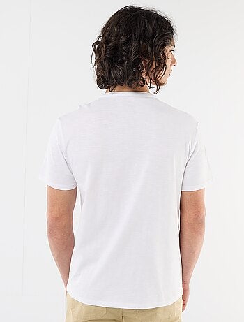 T-shirt a maniche corte con collo alla tunisina