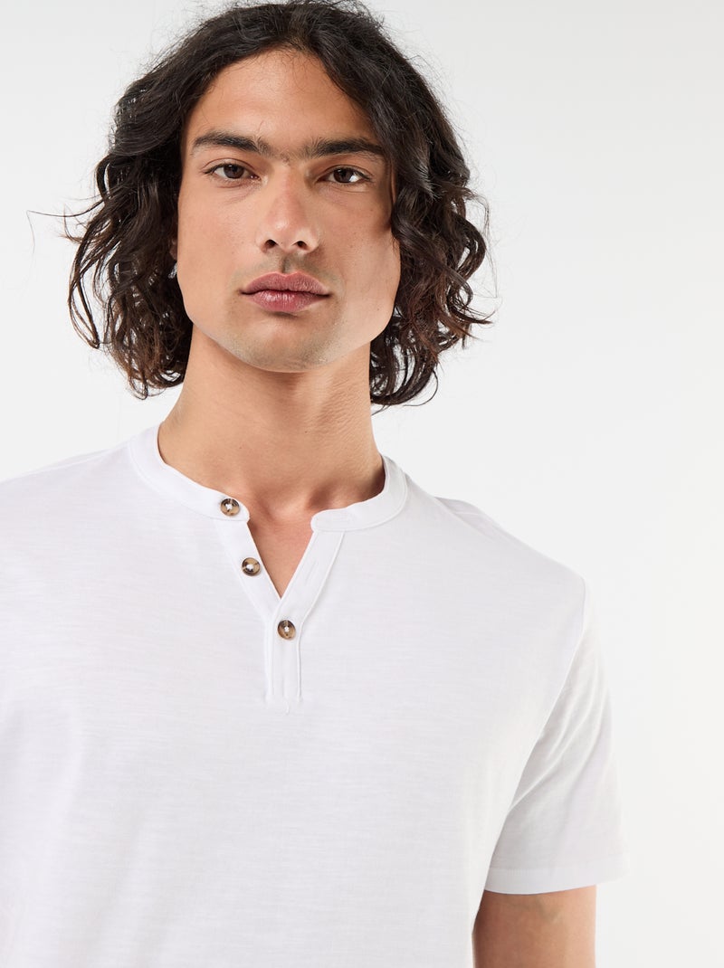 T-shirt a maniche corte con collo alla tunisina Bianco - Kiabi