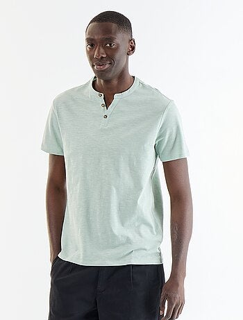 T-shirt a maniche corte con collo alla tunisina