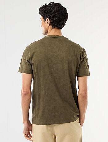 T-shirt a maniche corte con collo alla tunisina