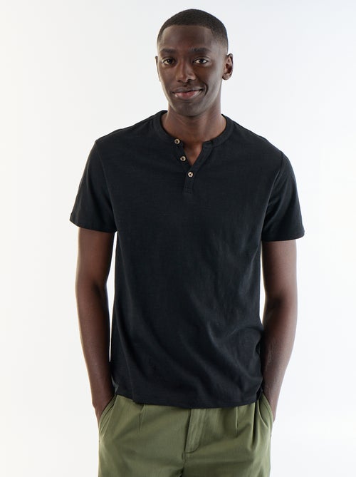 T-shirt a maniche corte con collo alla tunisina - Kiabi