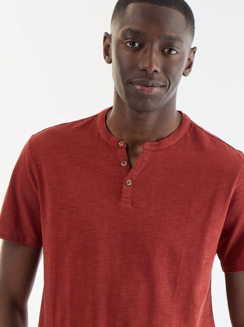 T-shirt a maniche corte con collo alla tunisina Rosso - Kiabi